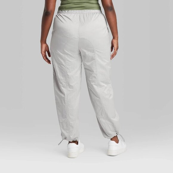 3X - Womens Plus High-Rise Toggle Parachute Pants - Wild Fable - Light Gray - Picture 7 of 8